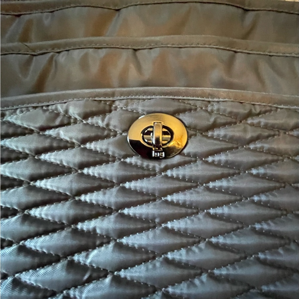 Lug Adagio Quilted Shoulder/Crossbody Bag Silver in gently used condition - Picture 5 of 9